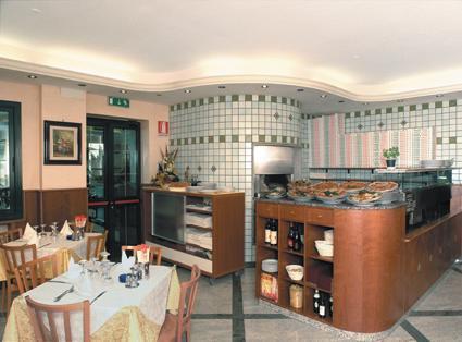 Hotel Kristall Loiano Εξωτερικό φωτογραφία